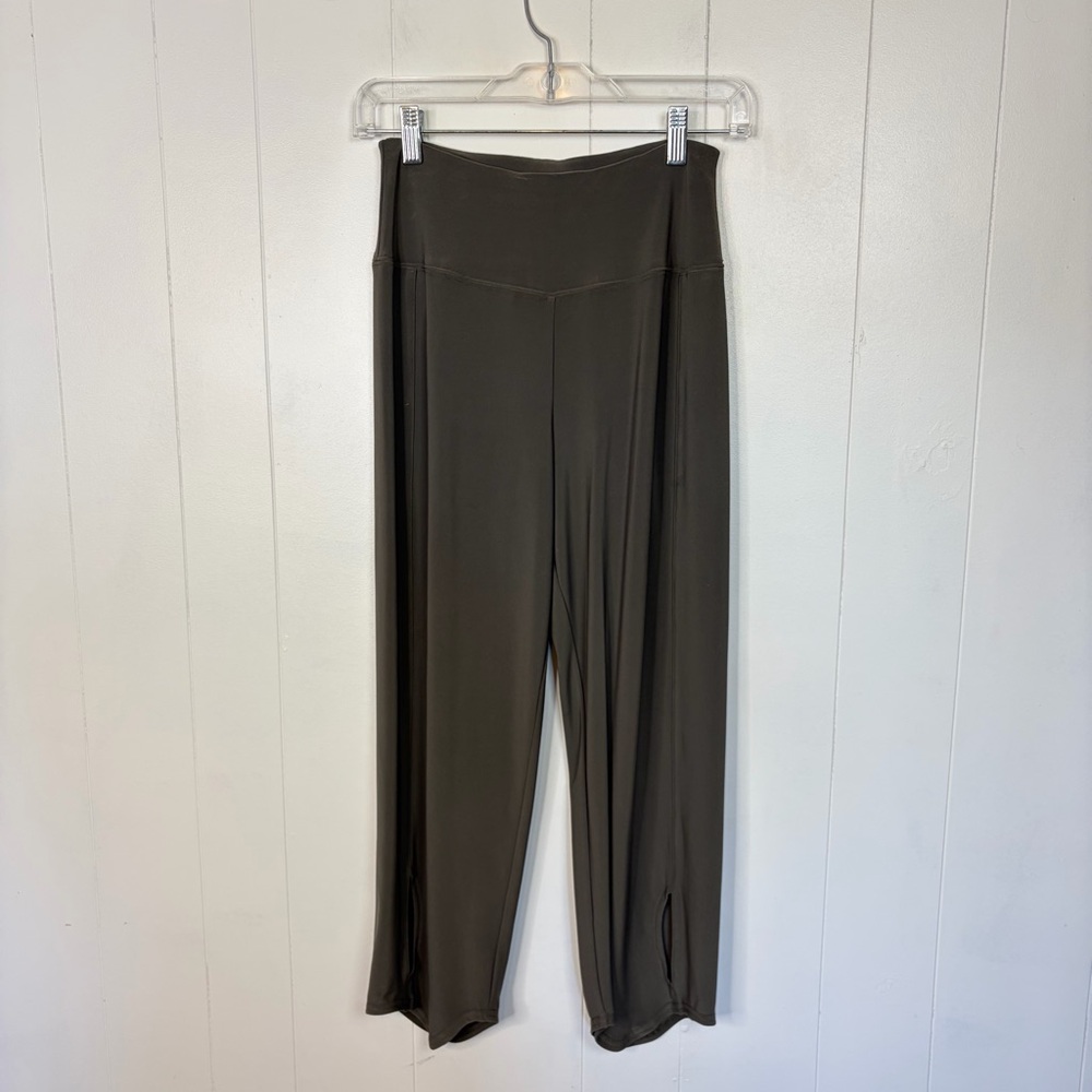 Sympli Army Green Cropped Pants Capri Stretchy Slinky High Rise size 4 Summer - Picture 3 of 12